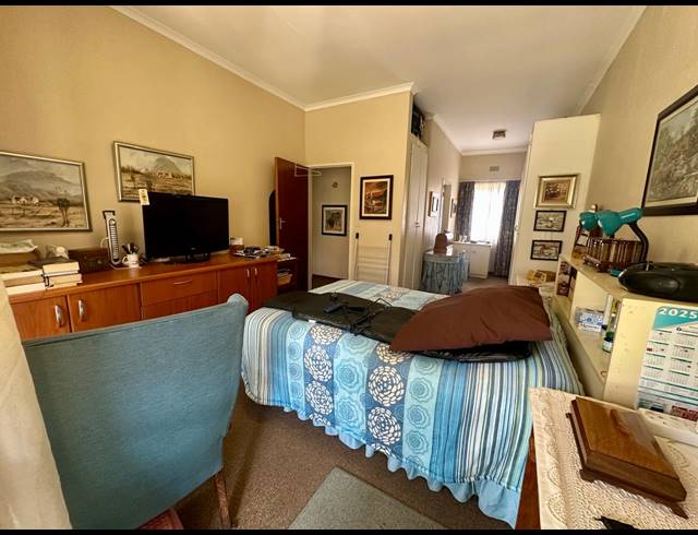 2 BEDROOM FREESTANDING FOR SALE IN SUNAIR PARK